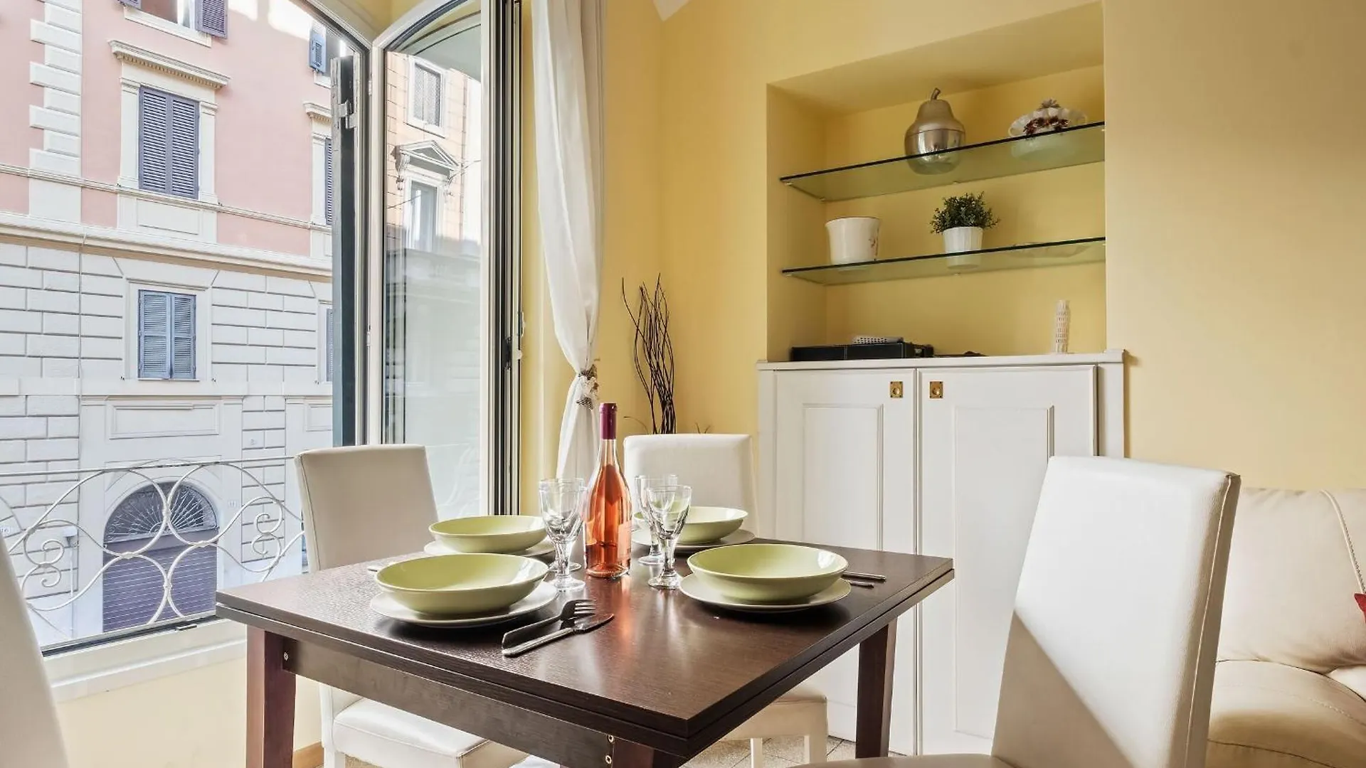 Apartment In Via Merulana Central Rome By Halldis